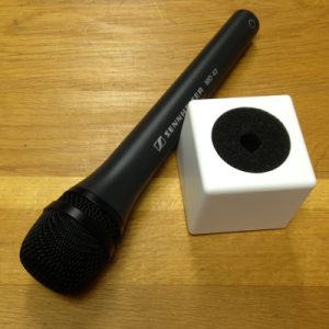 Microphone_Cube__4e45430cae324.jpg