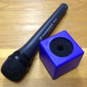 Microphone_Cube__4e45430cae324.jpg