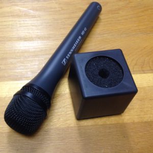 Microphone_Cube__4e45430cae324.jpg